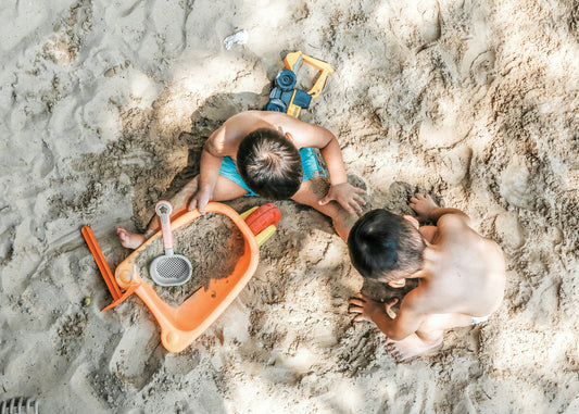 The Benefits of Outdoor Play: Exploring Nature with the Right Toys